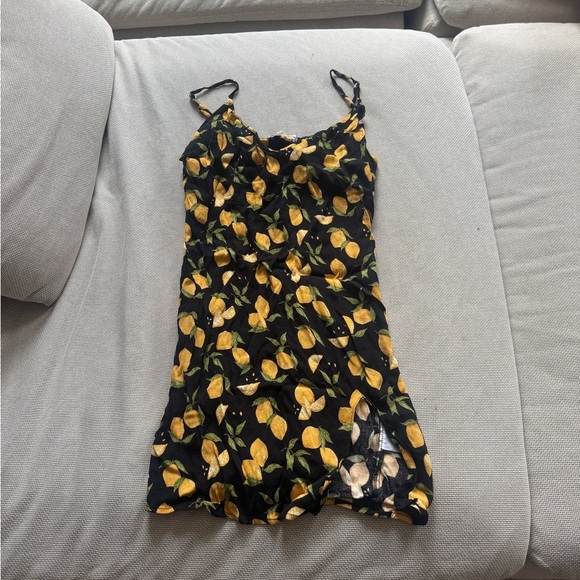 Reformation Dresses & Skirts - Reformation Lemon Print Mini Dress